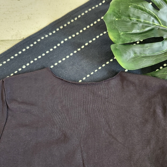 Skims Essential Short Sleeve Bodysuit Black Size Small/Medium - Picture 6 of 8